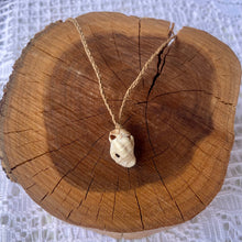 Load image into Gallery viewer, Shell Necklace on Hemp