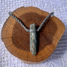 Load image into Gallery viewer, Kyanite Necklace on Silver