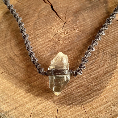 Hermiker Diamond on Grey Hemp